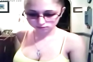 Nerd doll flashes her beamy boobs mainly cam