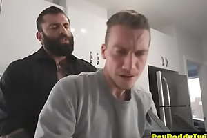 Markus Bareback his boy in hammer away kitchen- GayDaddyTwink porno 