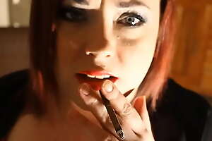 BBW Floss Tina Snua Smoking A More Cigarette and  Talking